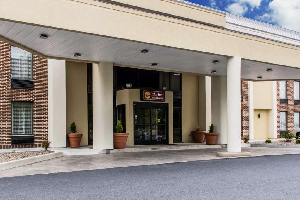 Best Western Harrisburg North Hotel Esterno foto